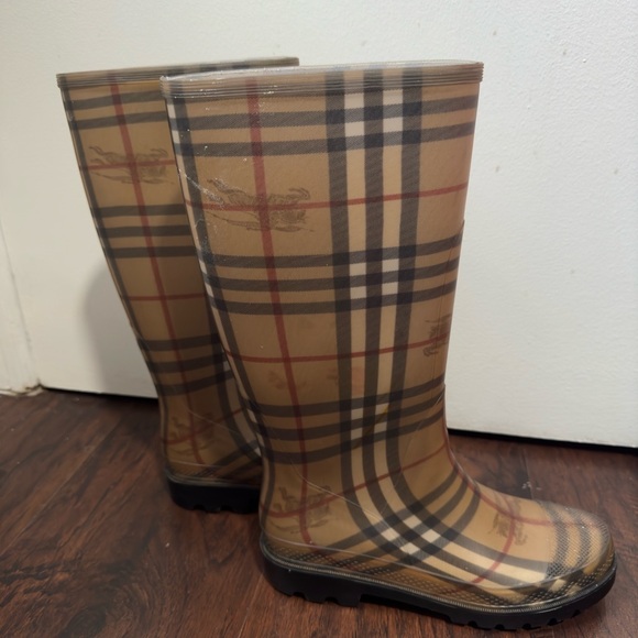 Burberry Plaid Rain Boots Sz 38 - Picture 2 of 14
